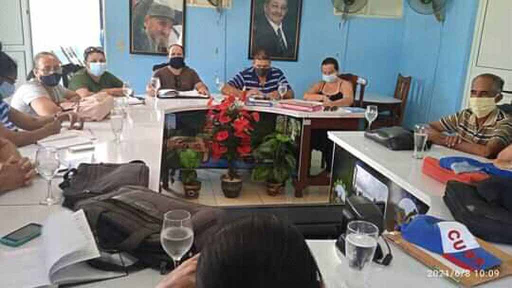 intercambian con presidentes consejos populares holguin baguano