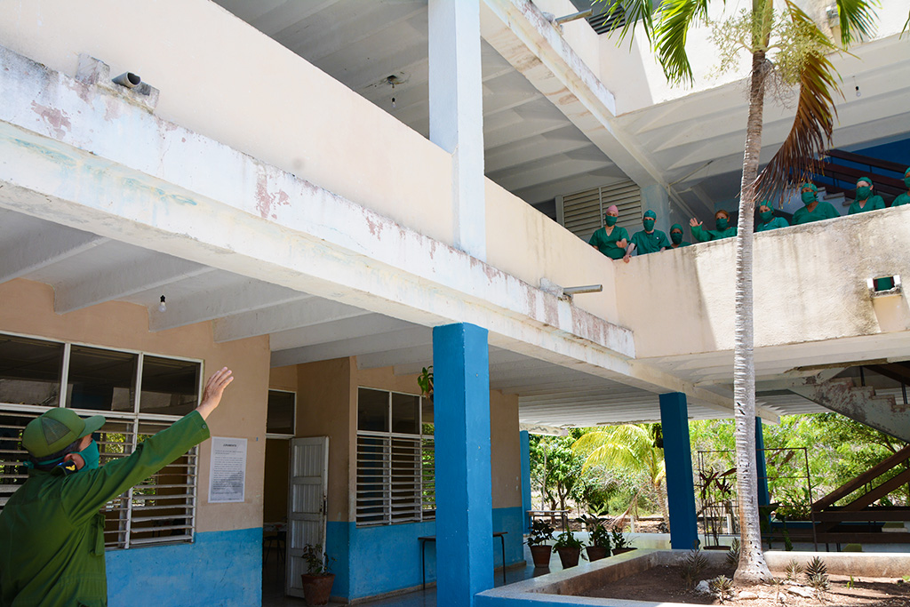 recorre consejo defensa provincial centros aislamiento holguin cuba